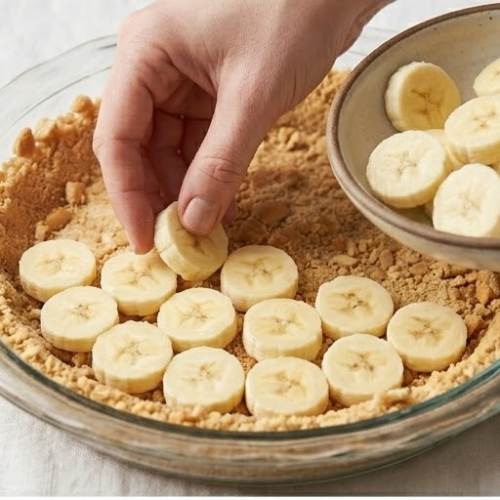 Step 3: Layer the Bananas Step 3: Layer the Bananas